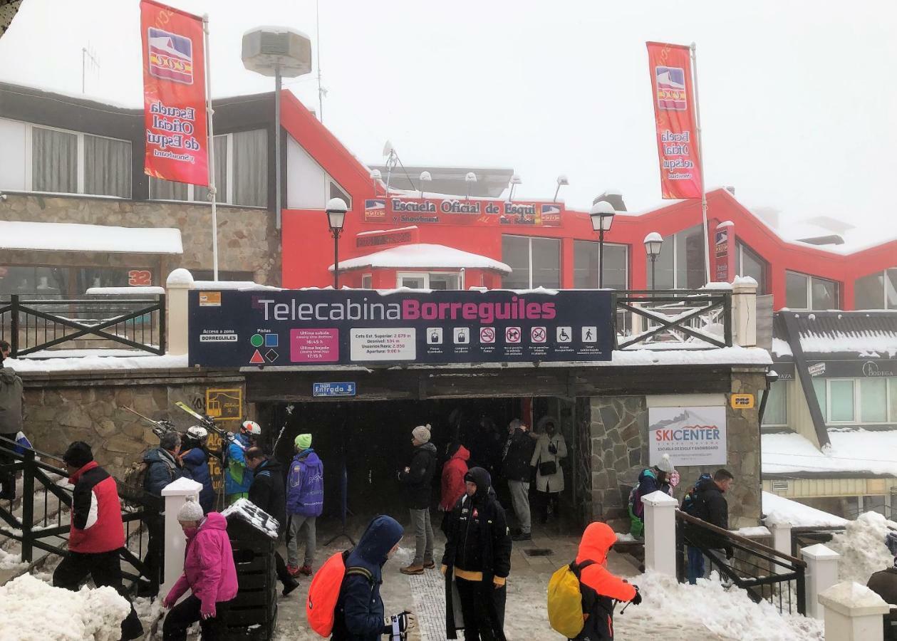 シエラネバダLoft Con Wifi Y Parking En El Corazon De Sierranevadaアパートメント エクステリア 写真
