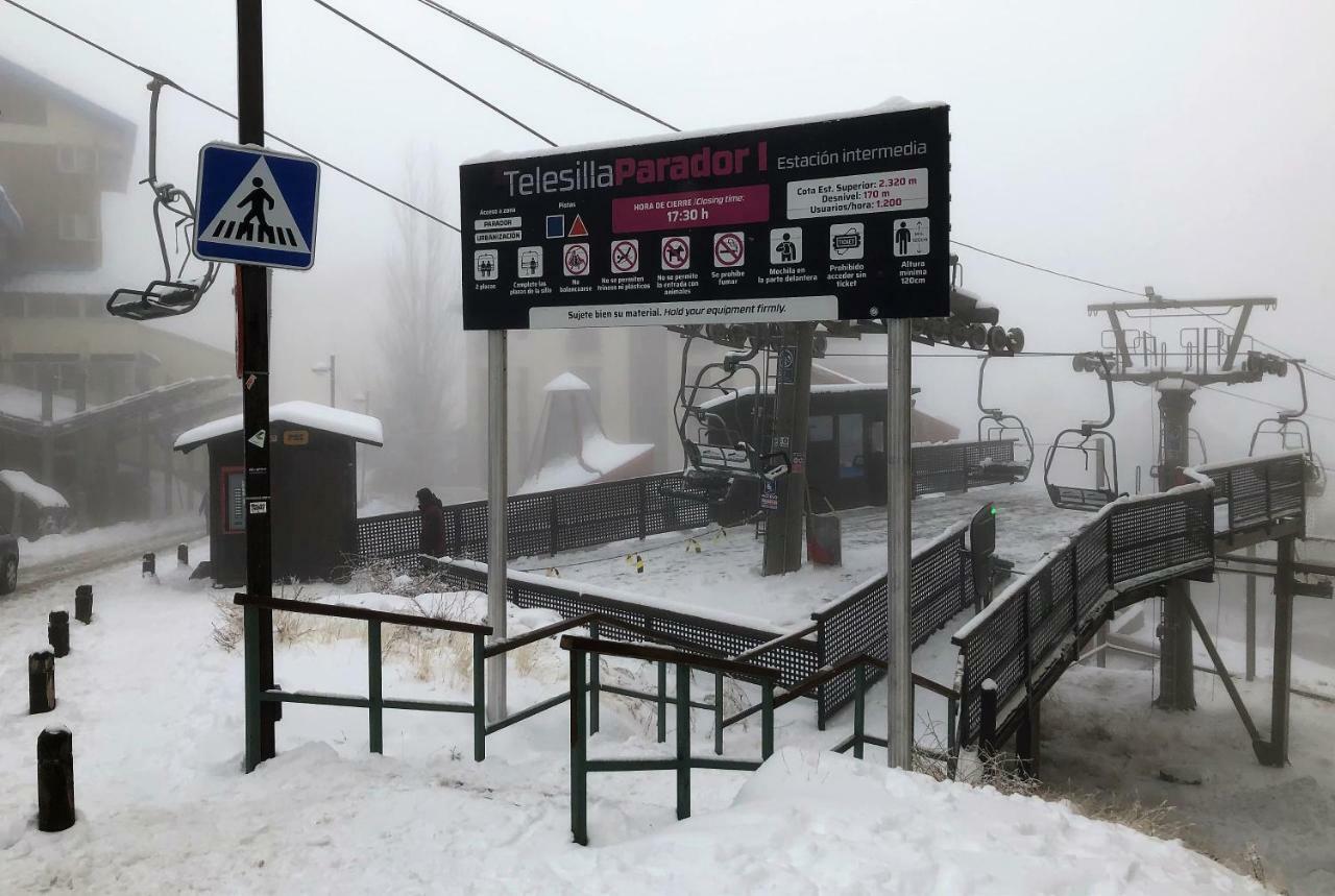 シエラネバダLoft Con Wifi Y Parking En El Corazon De Sierranevadaアパートメント エクステリア 写真